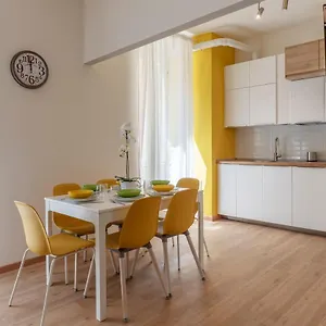  Apartment Piazza Di Santa Maria Maggiore Cosy